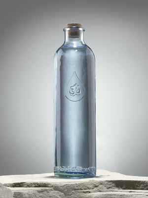 Botella de vidrio GRATITUDE · OmWater